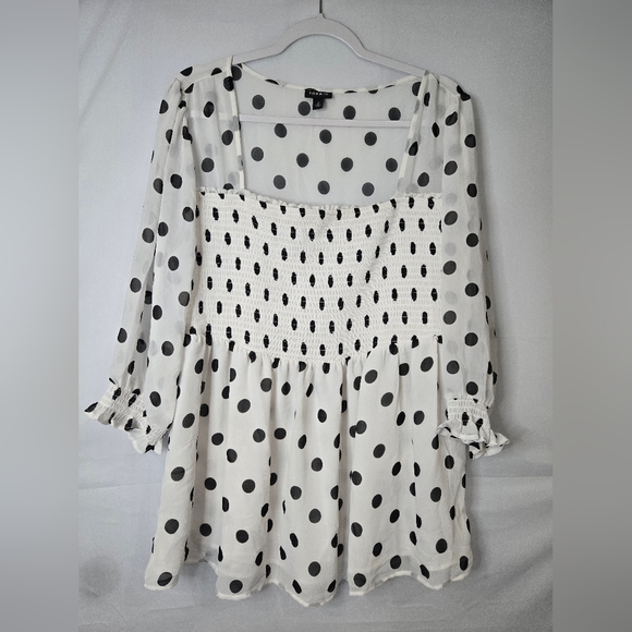 Torrid Black and White Polka Dot Smocked Blouse Size 2 - Picture 1 of 4